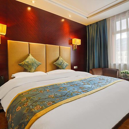 New Jiuzhai Hotel Jiuzhaigou Bagian luar foto