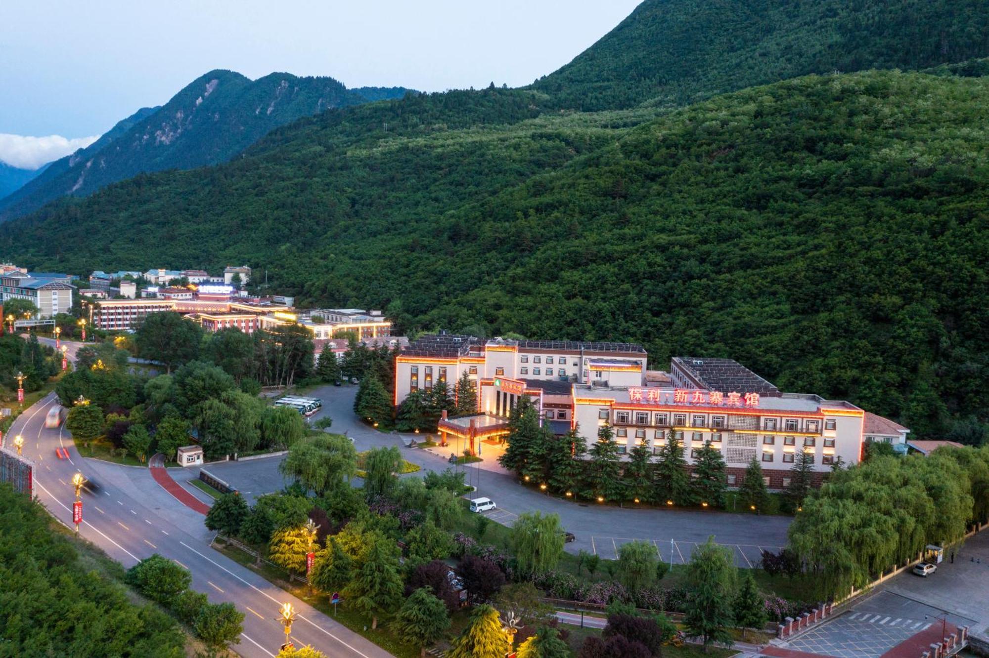 New Jiuzhai Hotel Jiuzhaigou Bagian luar foto
